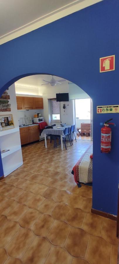 Ocean View Dive House Apartment เซซิมบรา ภายนอก รูปภาพ